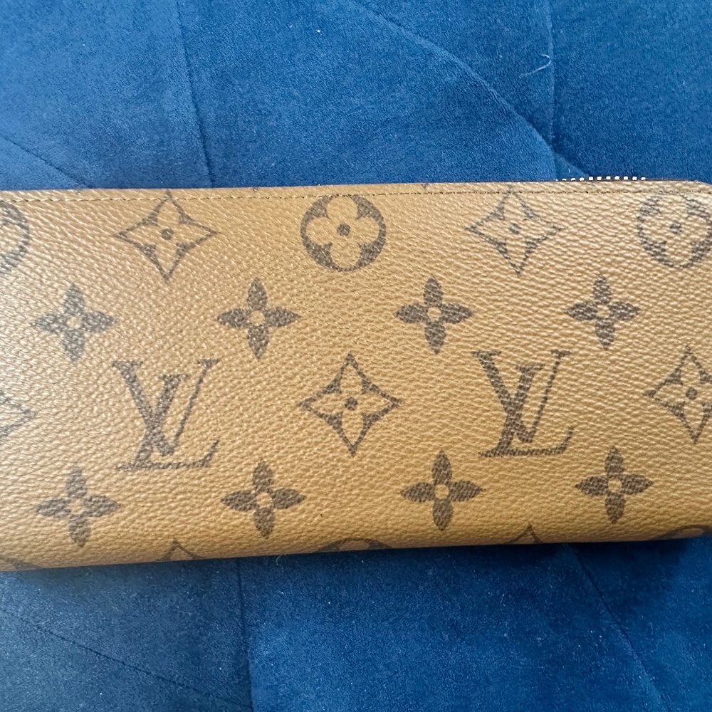 (AUTHENTIC) Louis Vuitton Clémence Wallet